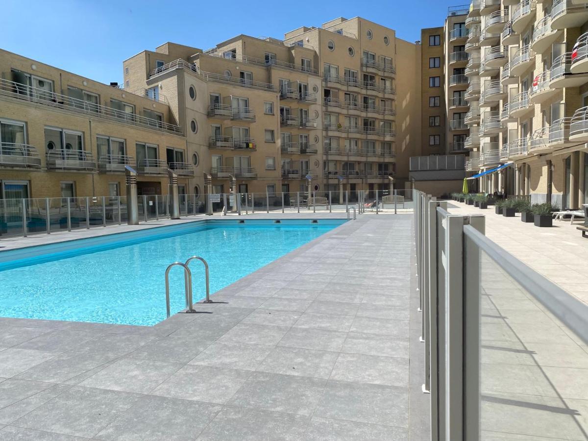 Deluxe Apartment With Shared Pool Ostend Exterior photo